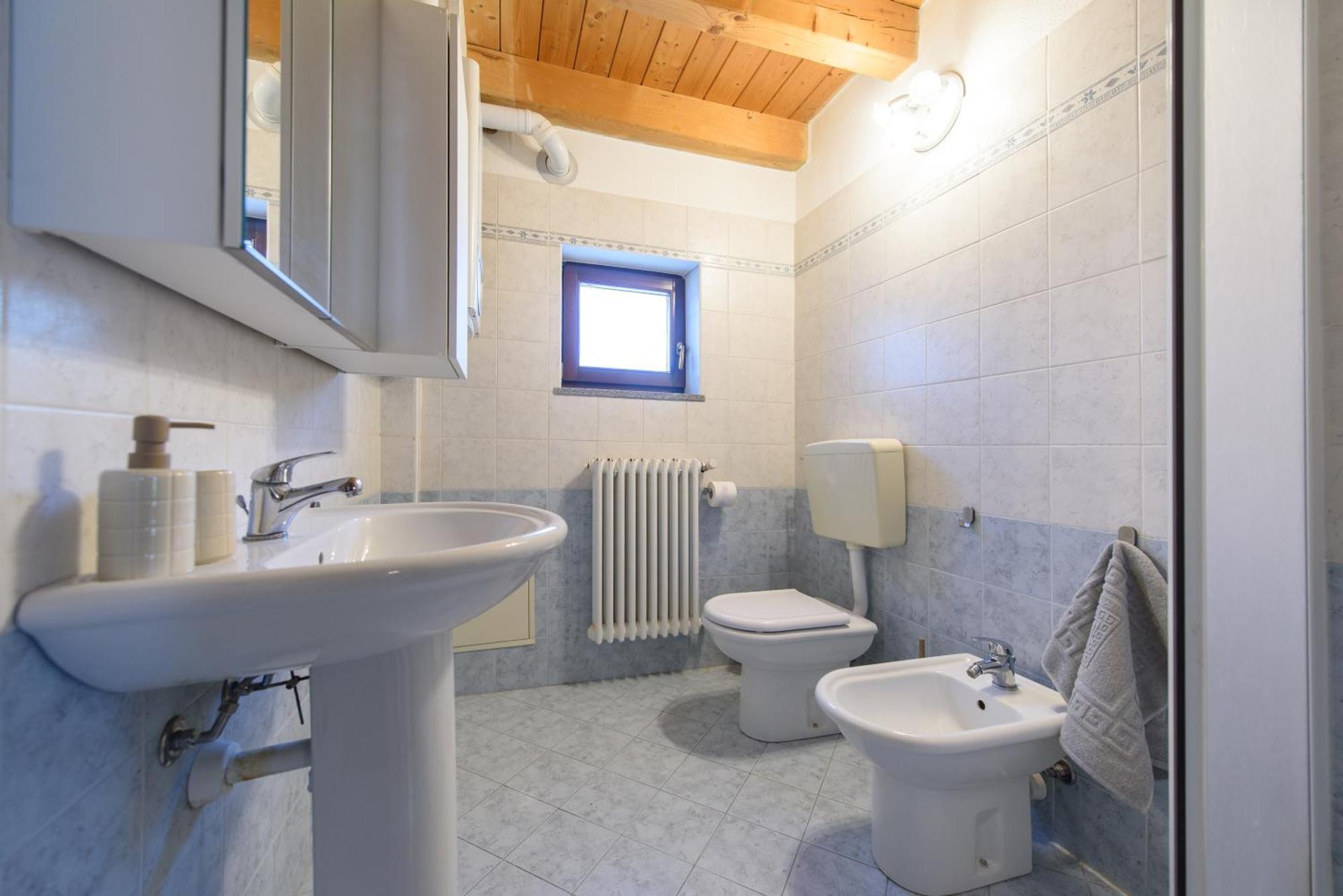 "The Mountain B&B" - Ski, Mtb & Beautiful View - Private Parking Aosta Buitenkant foto