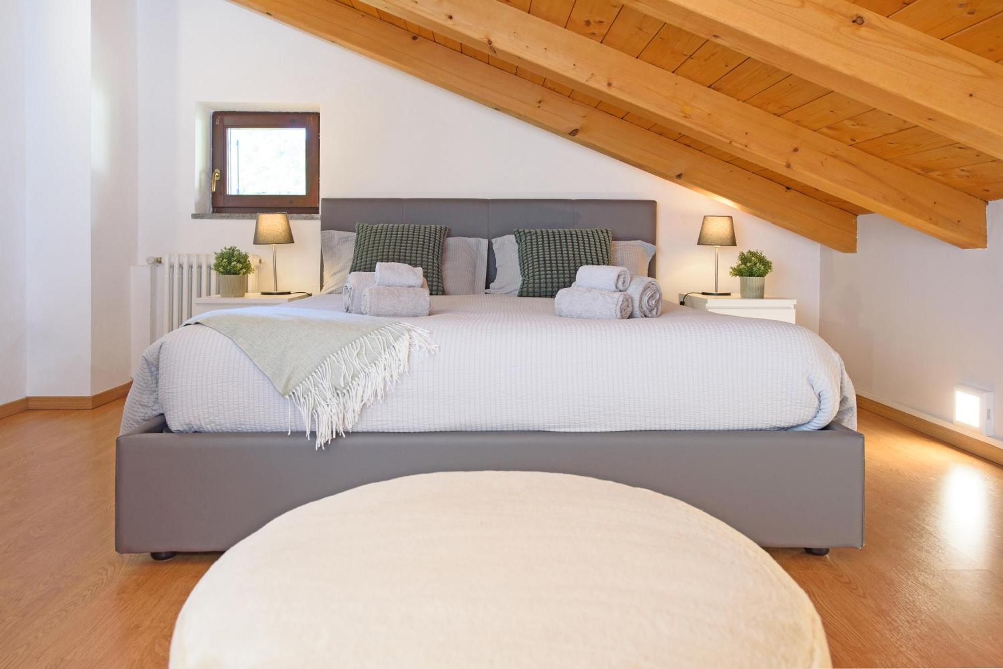 "The Mountain B&B" - Ski, Mtb & Beautiful View - Private Parking Aosta Buitenkant foto