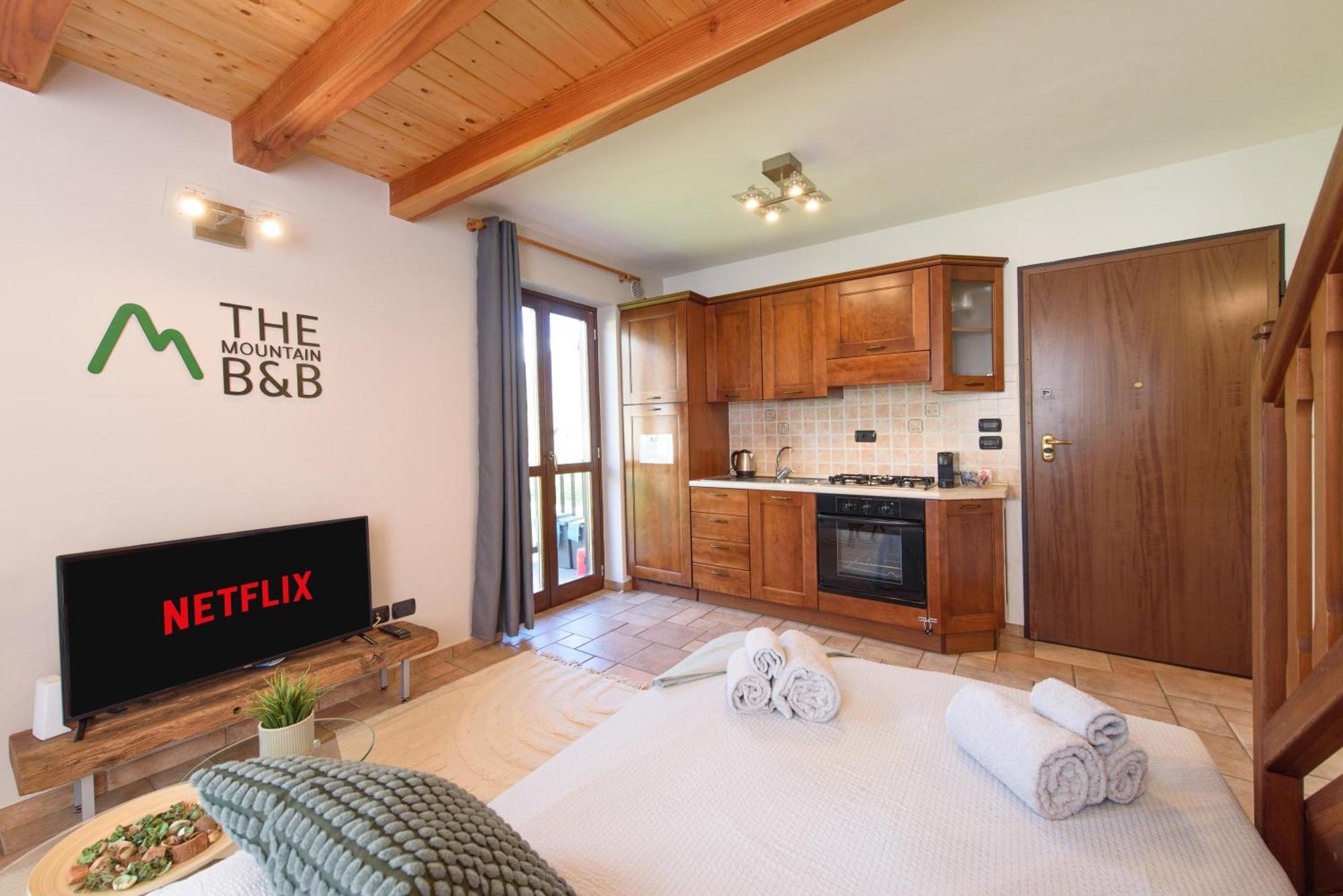 "The Mountain B&B" - Ski, Mtb & Beautiful View - Private Parking Aosta Buitenkant foto