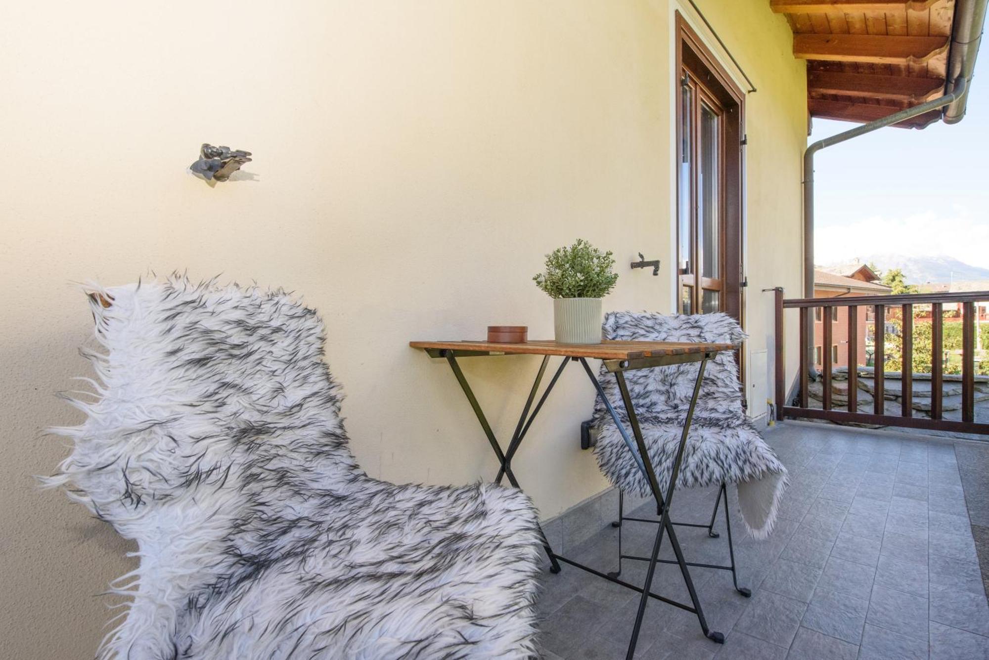 "The Mountain B&B" - Ski, Mtb & Beautiful View - Private Parking Aosta Buitenkant foto