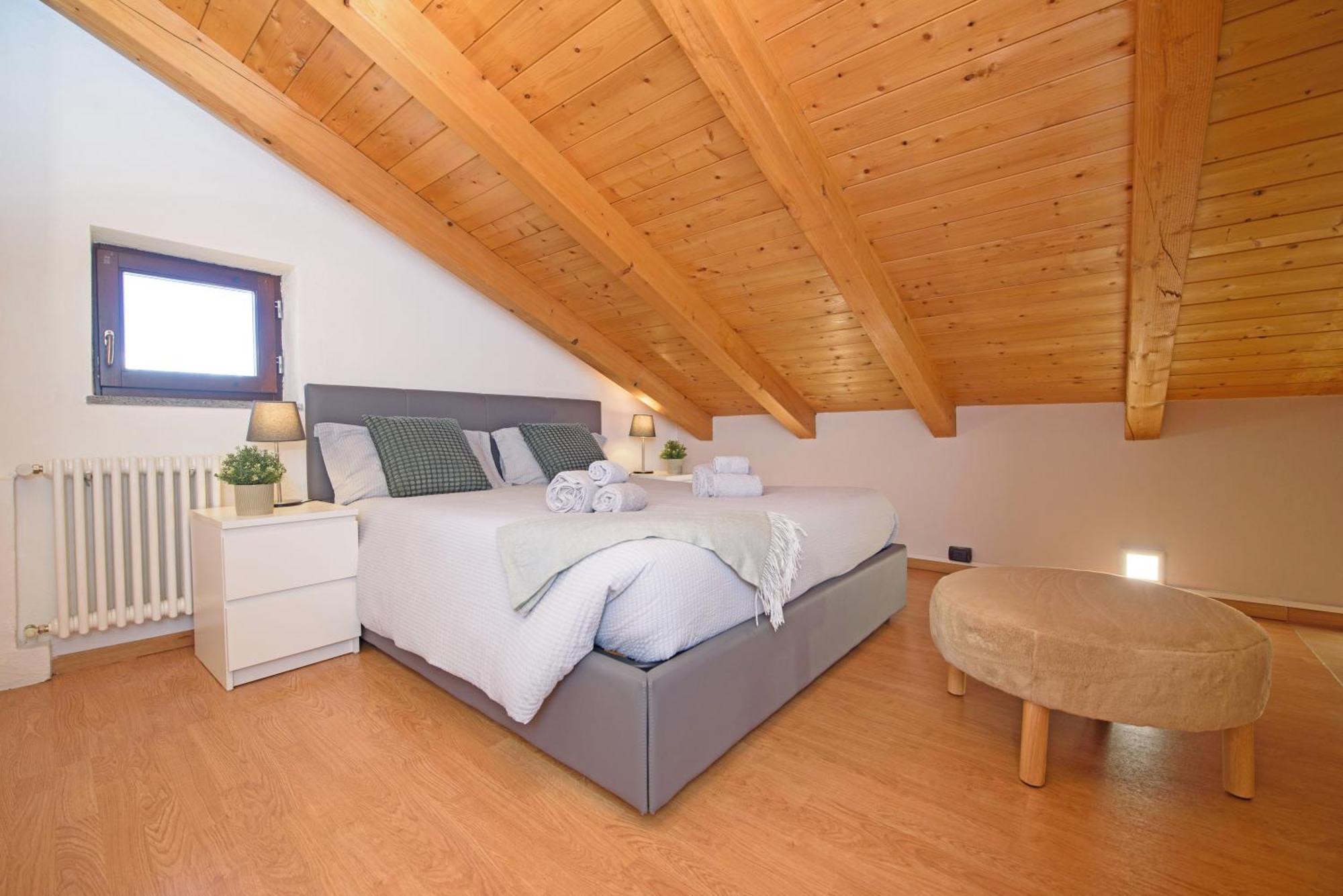 "The Mountain B&B" - Ski, Mtb & Beautiful View - Private Parking Aosta Buitenkant foto
